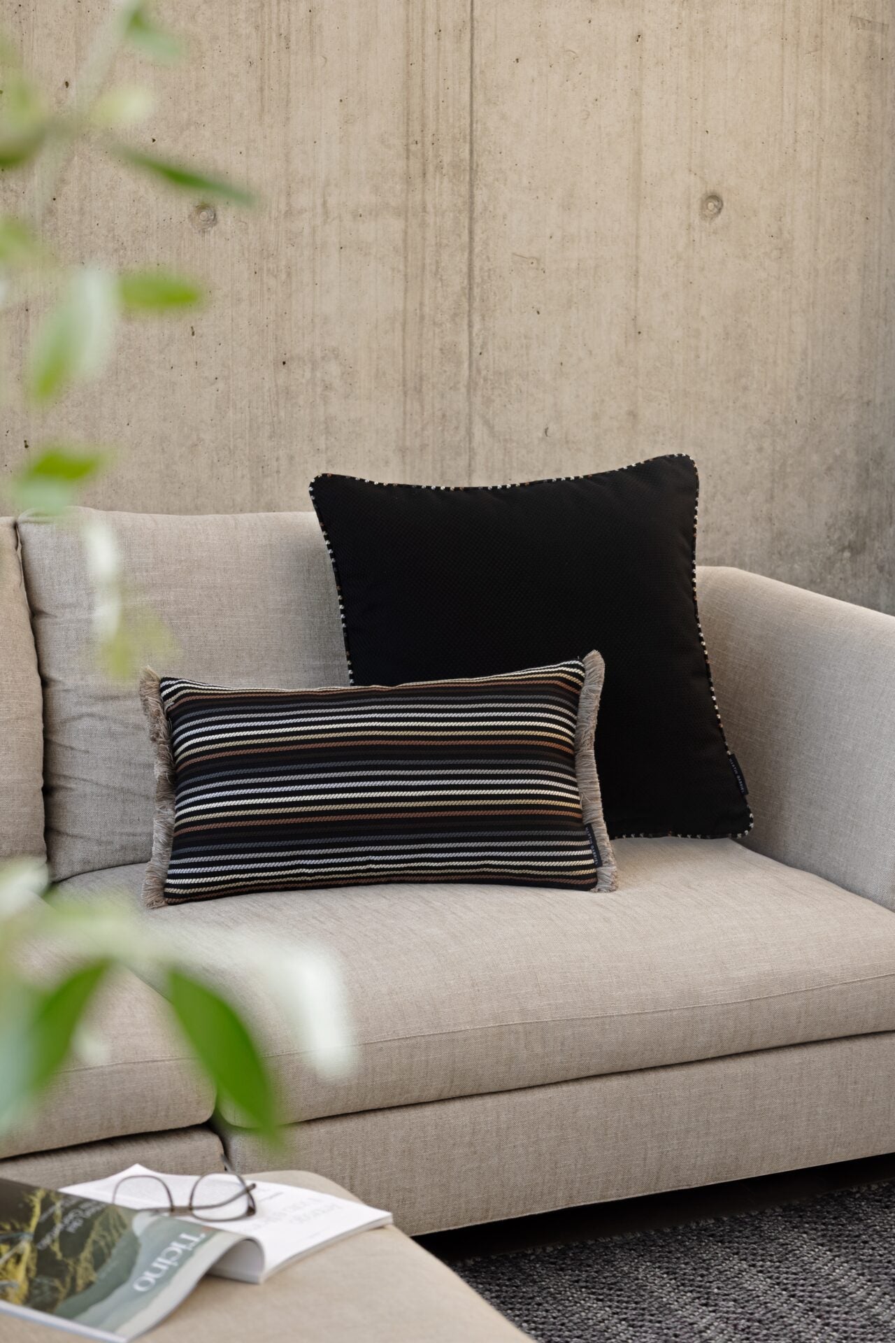 Outdoor-Kissen „Canobbio“ – handgemacht, elegant & wetterfest - 60x60cm