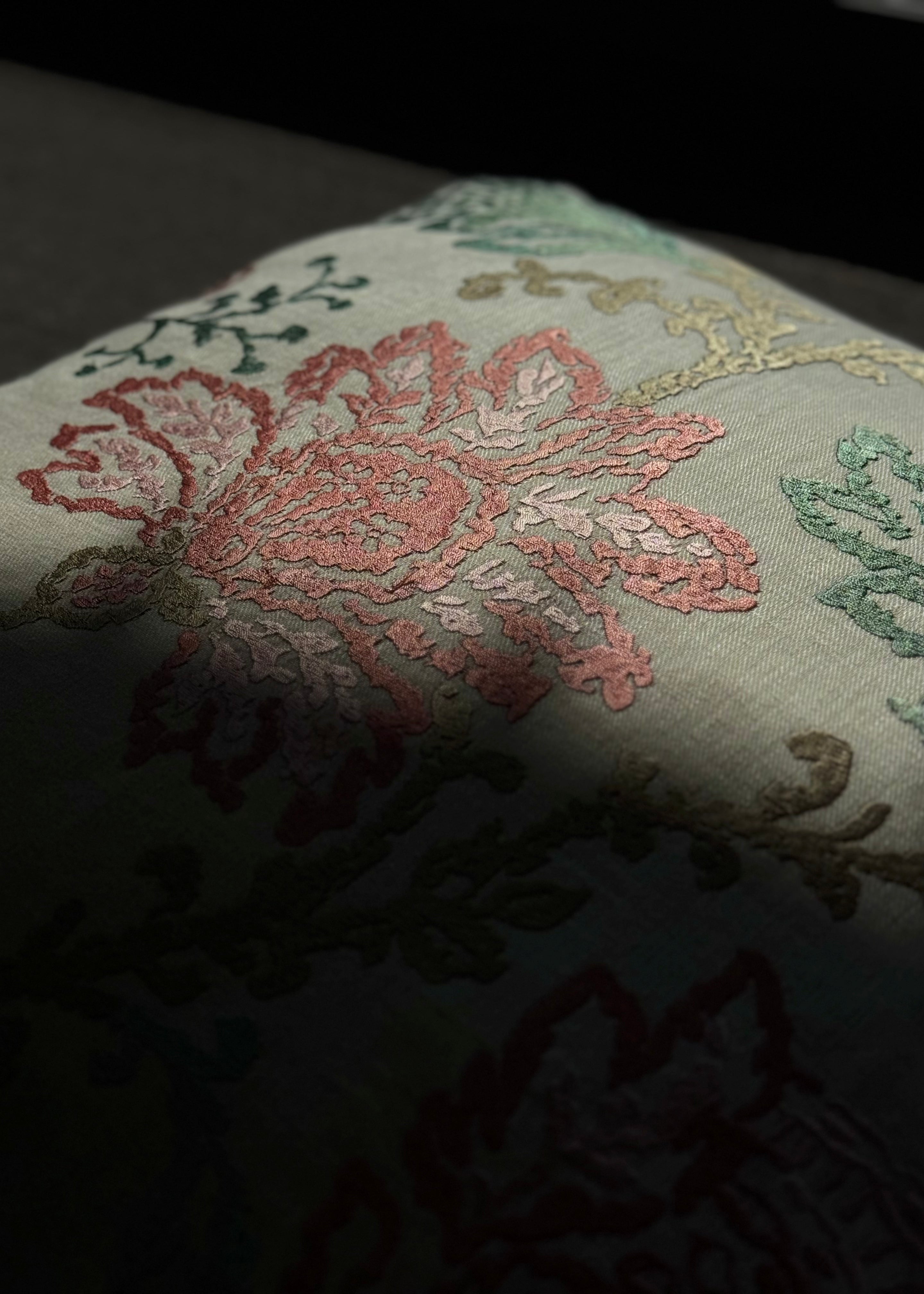 „Alba" Floral Linen Cushion – Limited Edition No. 1 | Martin Gabriel