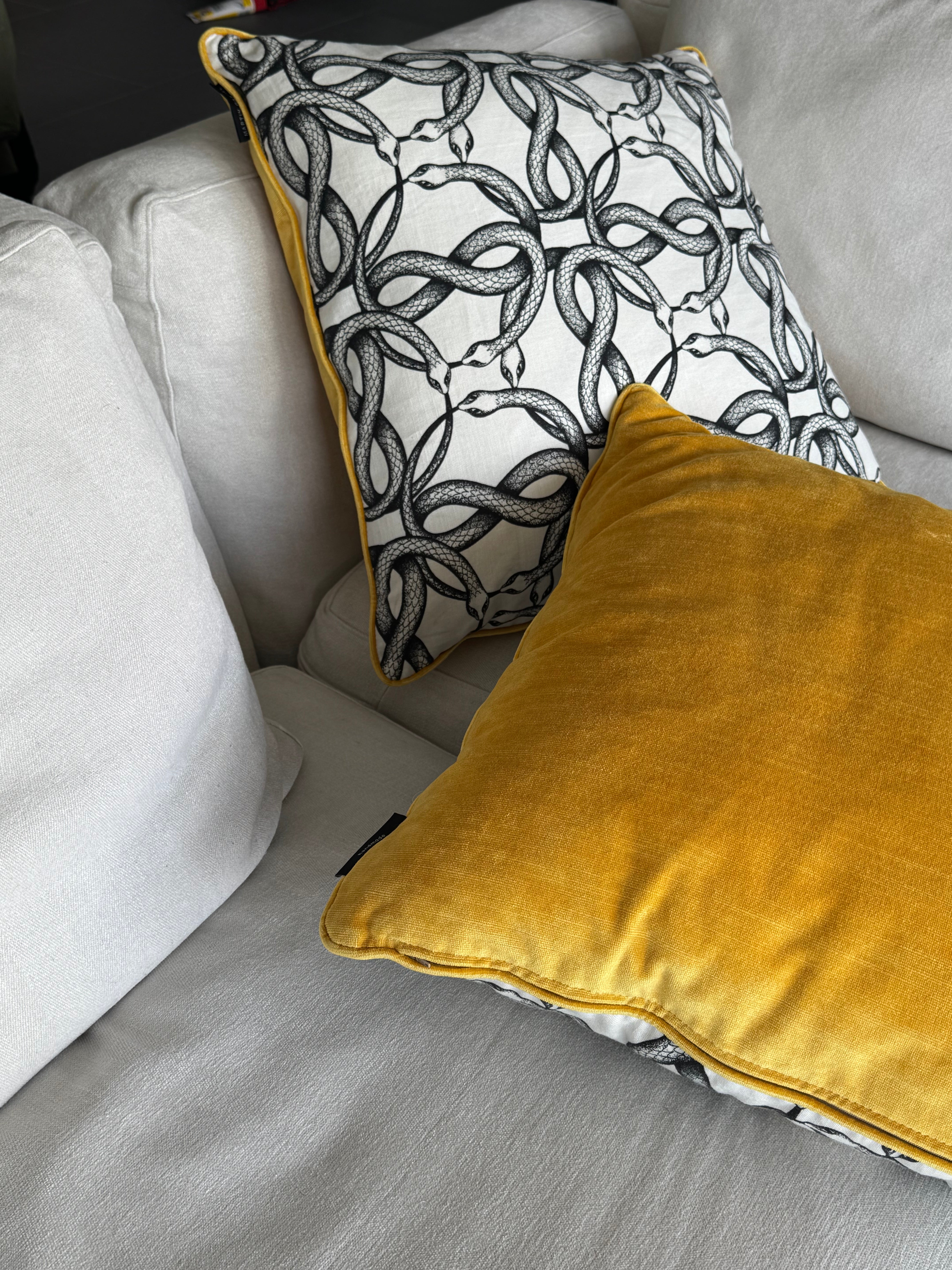 “Serpente” Kissen – Pierre Frey Paris × Martin Gabriel Limited Edition