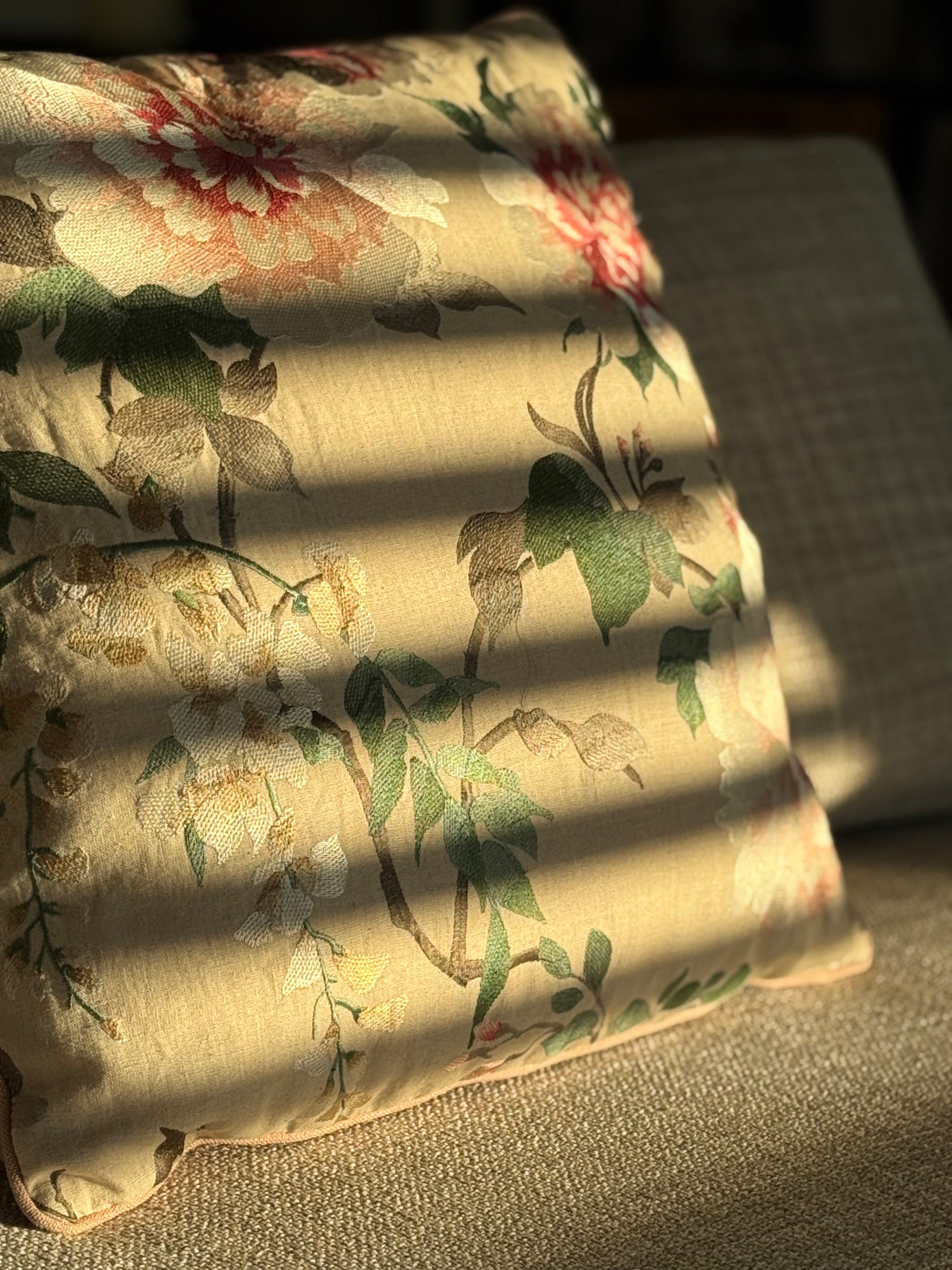 Linen cushion “Fiorina” – unique piece, embroidered linen, Martin Gabriel