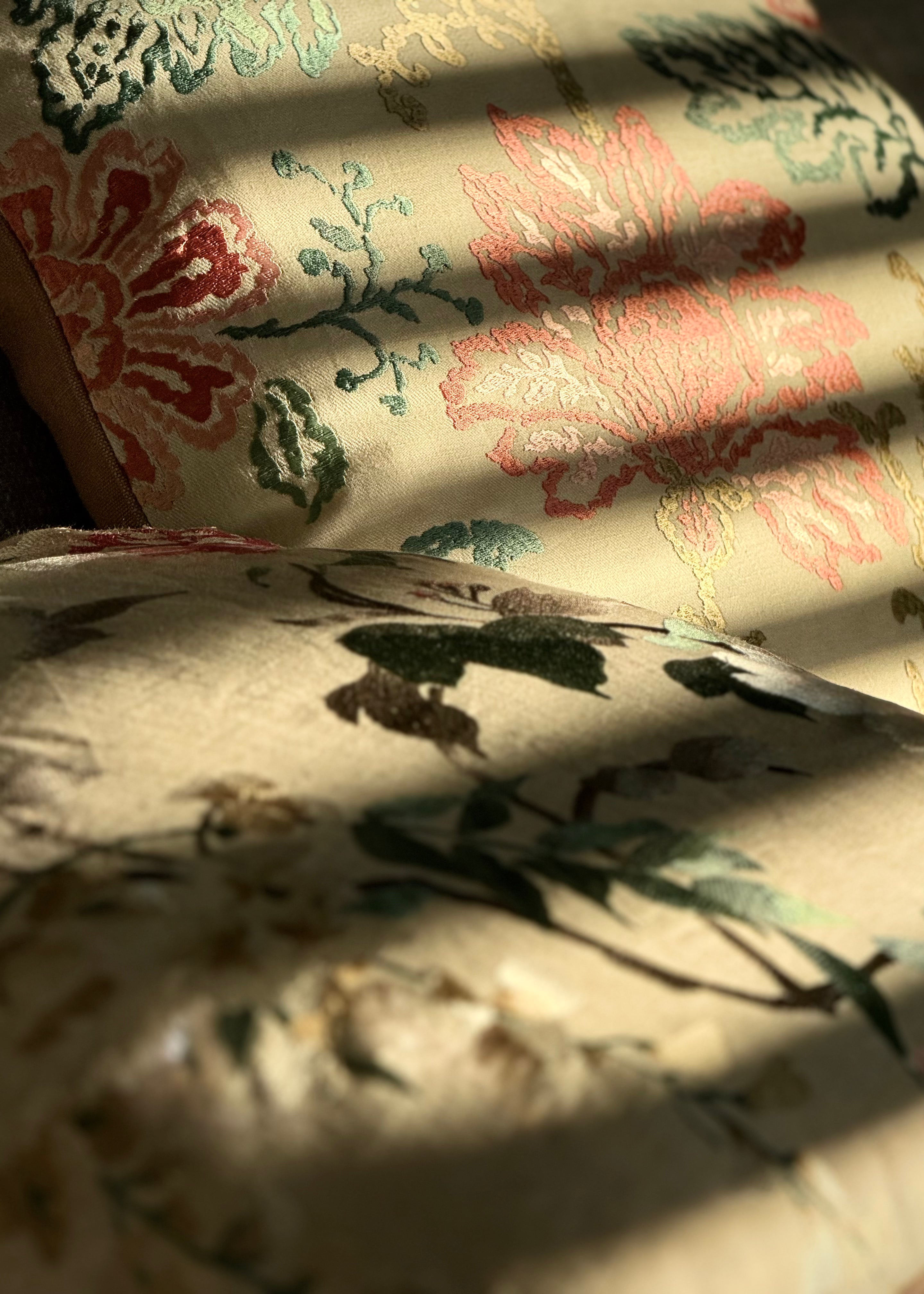 „Alba" Floral Linen Cushion – Limited Edition No. 1 | Martin Gabriel