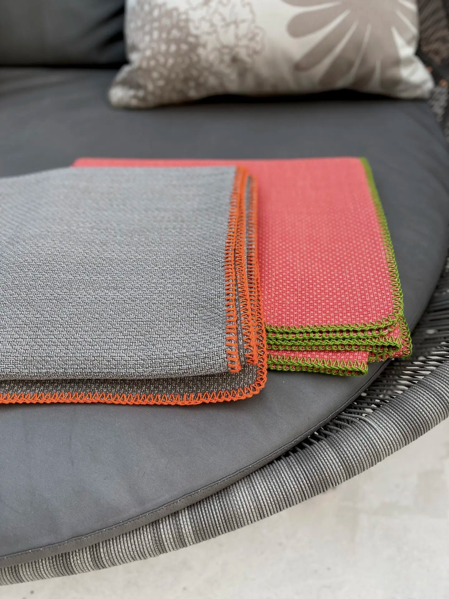 Outdoor-Decke "Manarola" – elegant, wetterfest & kuschlig weich - 130x180cm