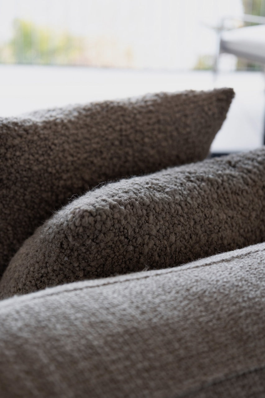 Bouclé Dekokissen 55x55 Taupe aus Wollbouclé von Martin Gabriel