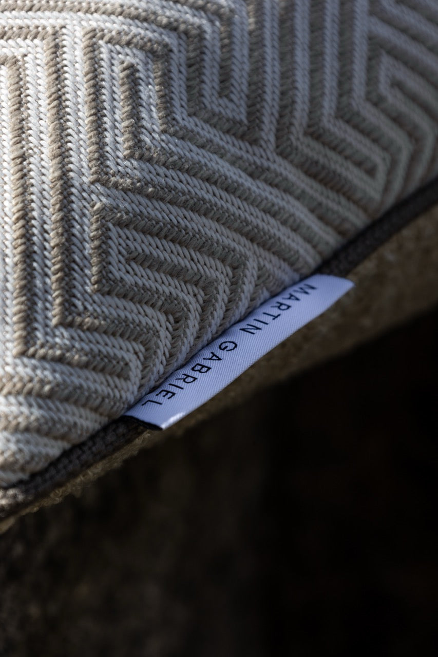 detailaufnahme outdoorkissen stoff und label 