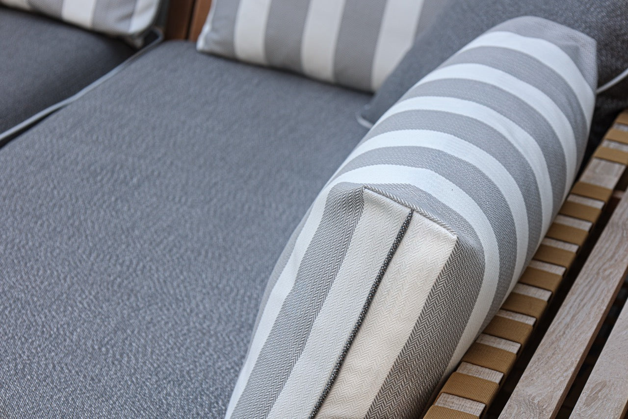 Erneuerung von Outdoor-Textilien für Lounge-Möbel auf privater Terrasse