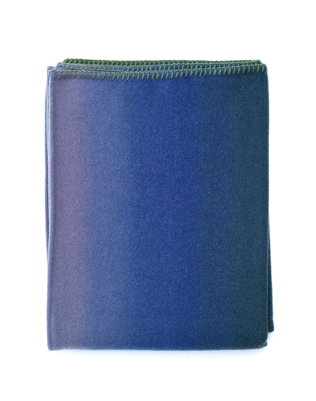 Martin gabriel Plaid Modell shadow blau und grau mit grünem sttching und weissen hintergrund 