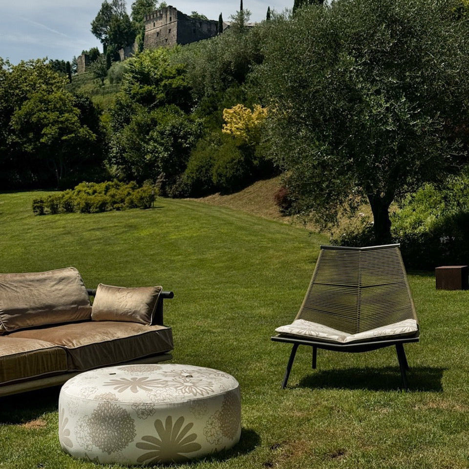 Neue Outdoor-Bezüge für Lounge-Möbel im Außenbereich