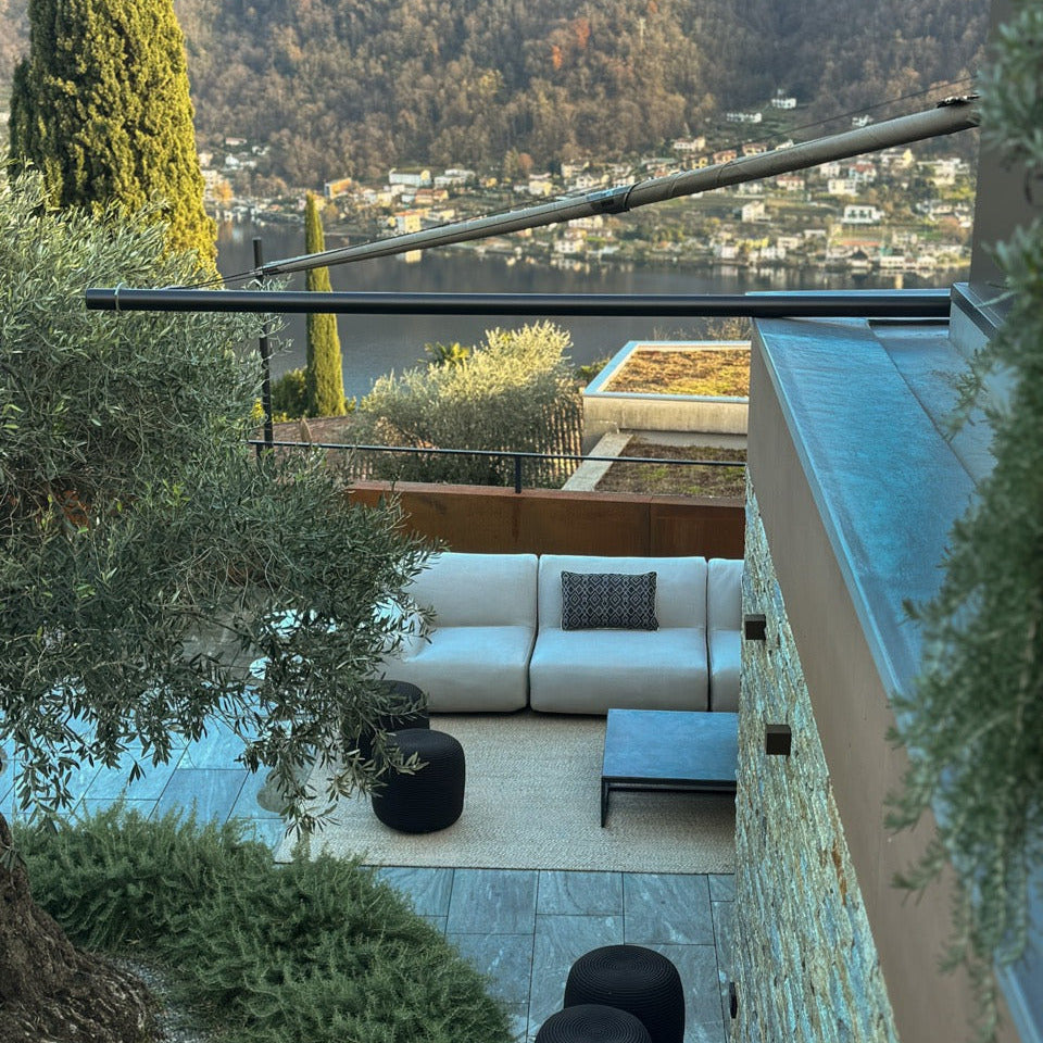 Neue Bezüge und Schaumstoffe für Outdoor-Sitzmöbel