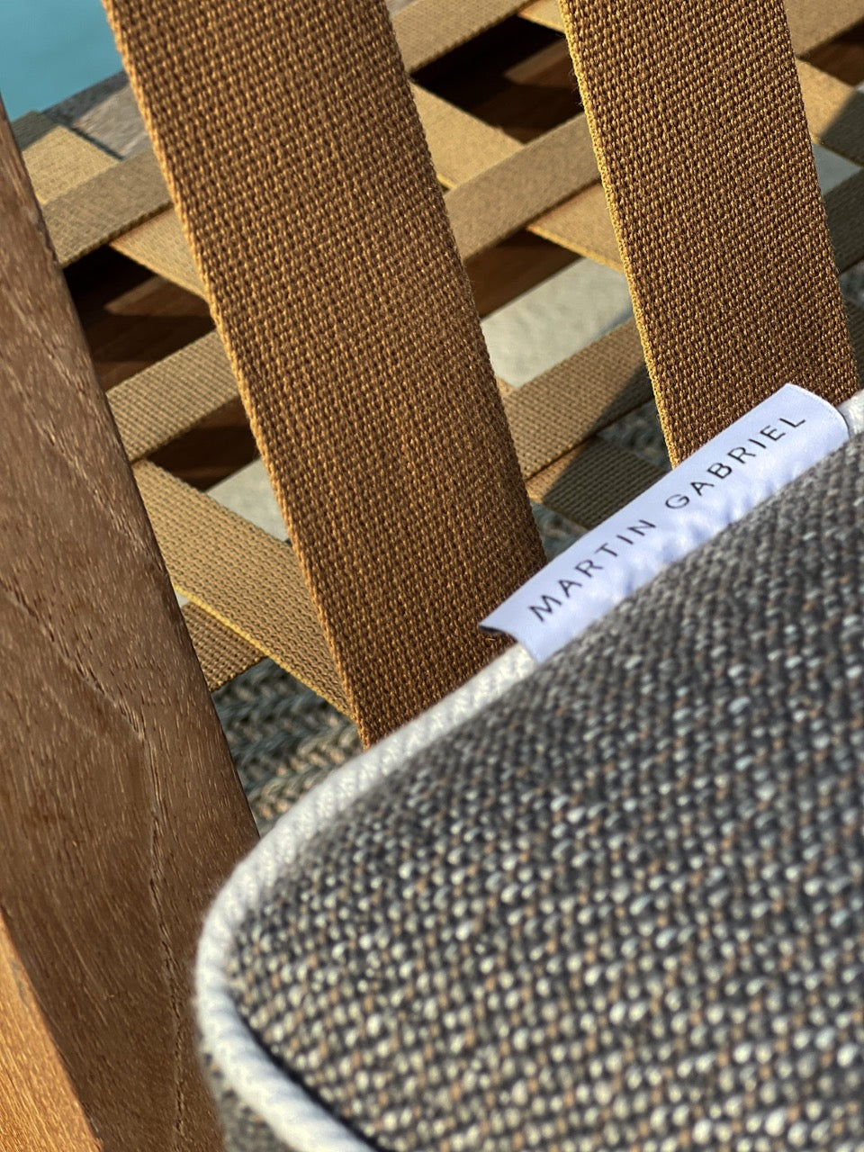 Neue Outdoor-Bezüge für Lounge-Möbel im Außenbereich