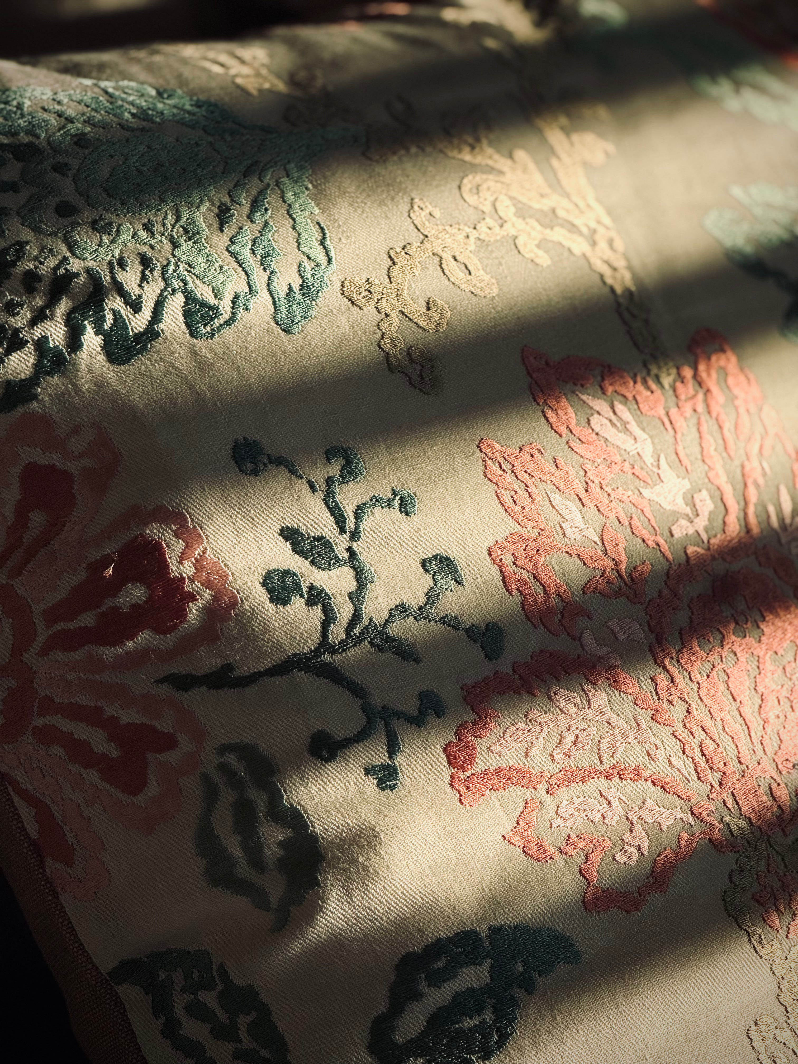 „Alba" Floral Linen Cushion – Limited Edition No. 1 | Martin Gabriel