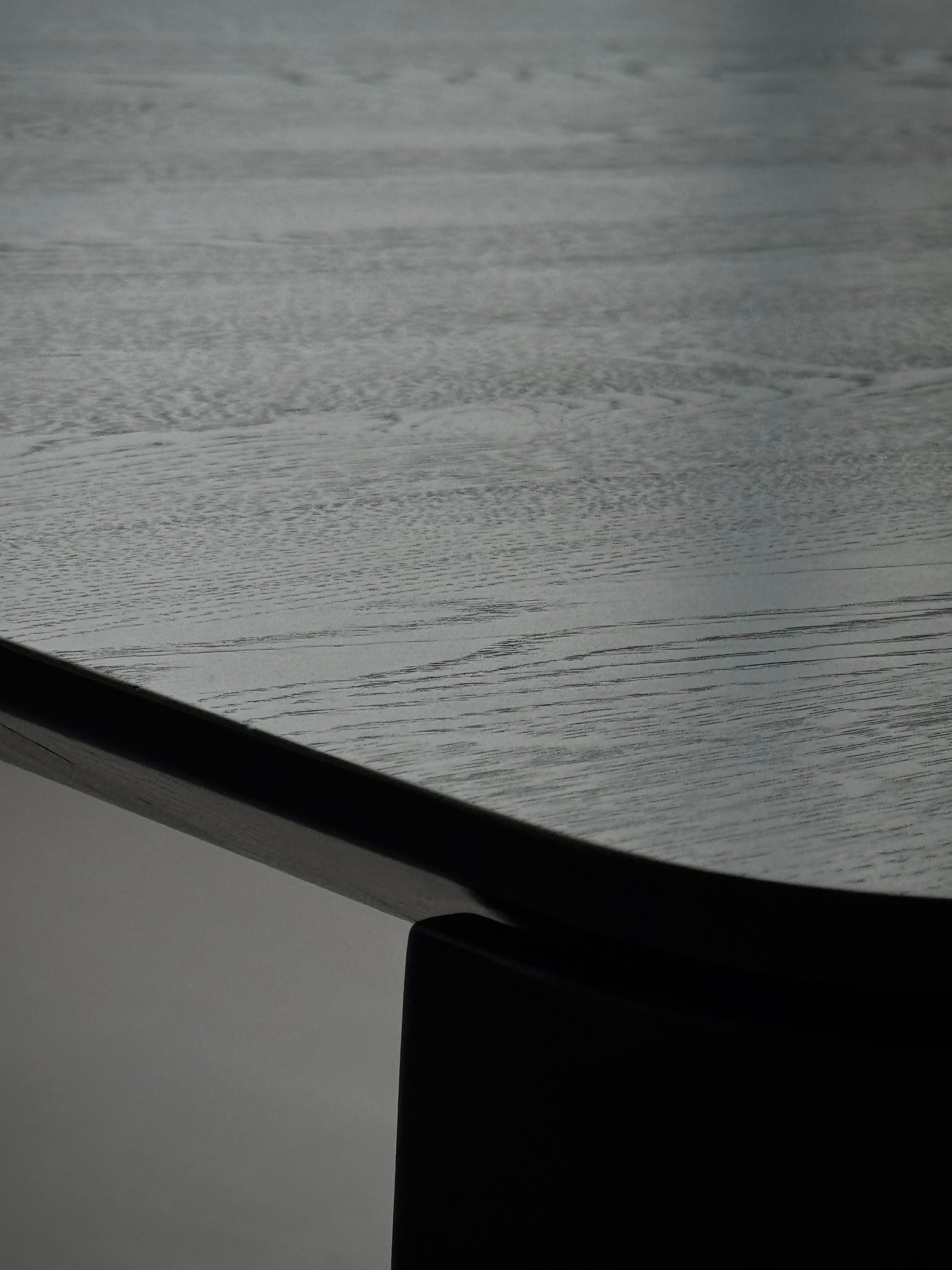 „ARCO" Tisch in Eiche schwarz - Martin Gabriel - Table Indoor - Martin Gabriel Home