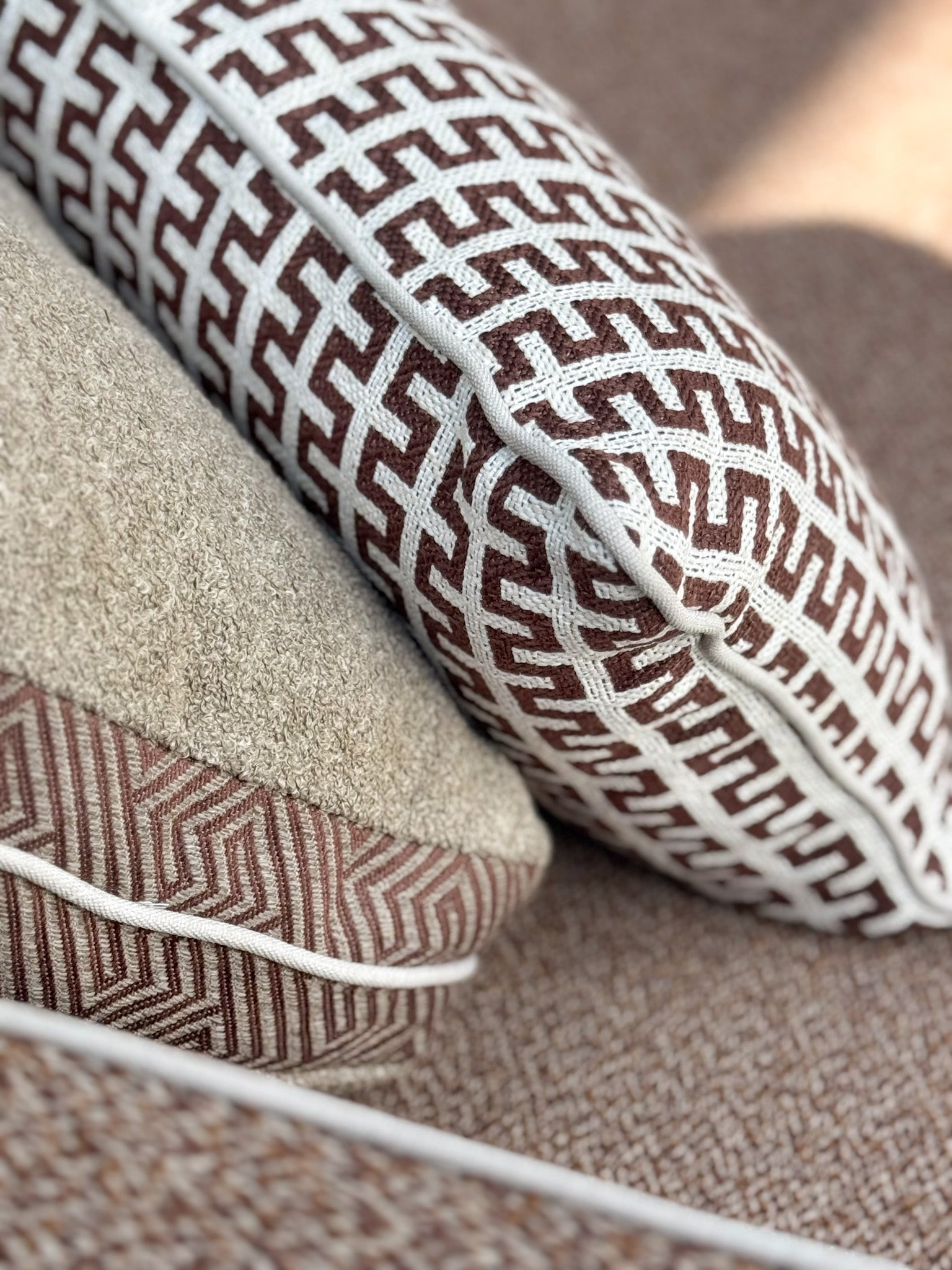 Outdoor-Polster erneuert für private Terrasse nahaufnahme 