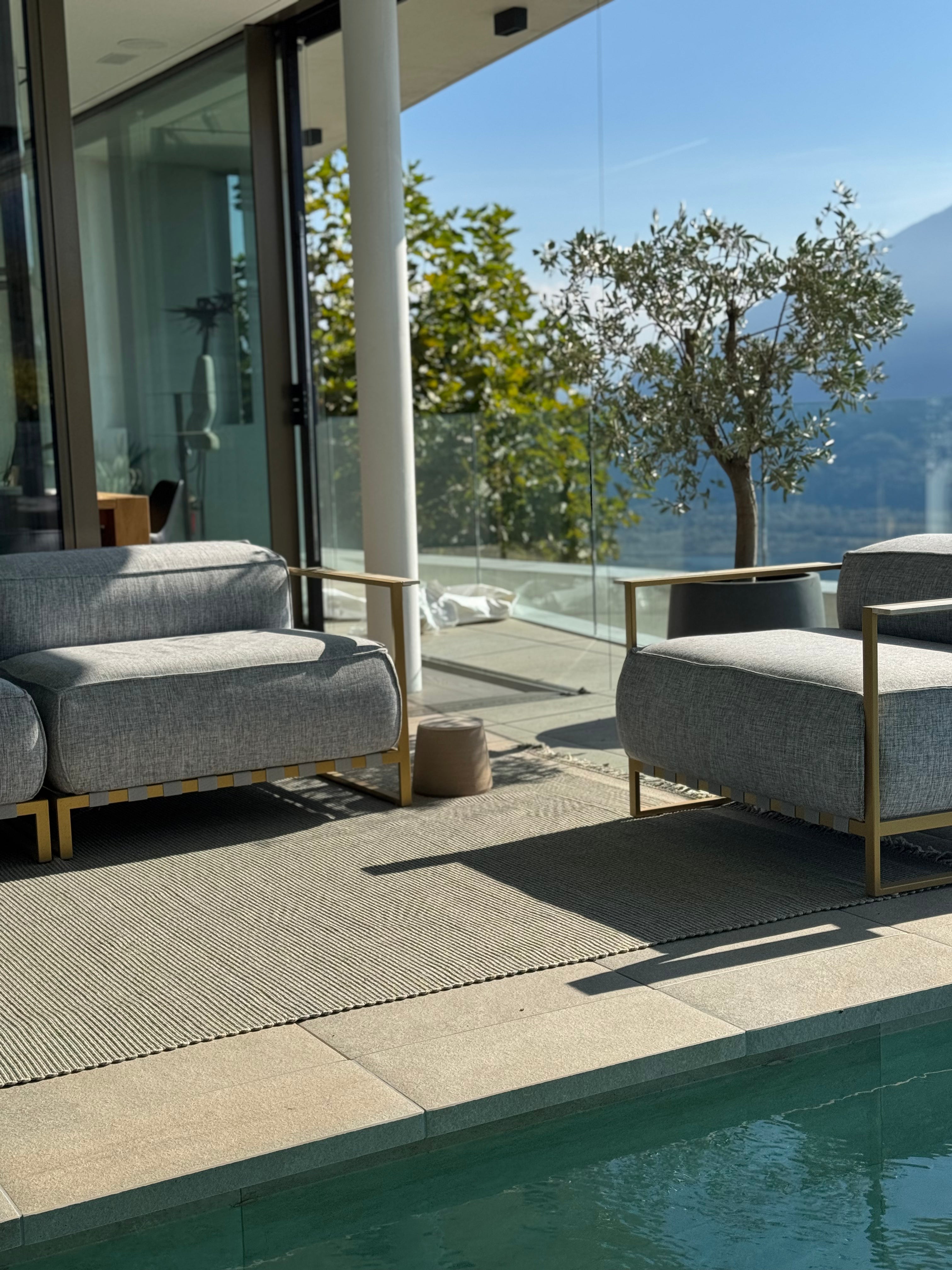 Outdoor-Teppich "Minusio" - handgewebt in Indien, Allmond Grey