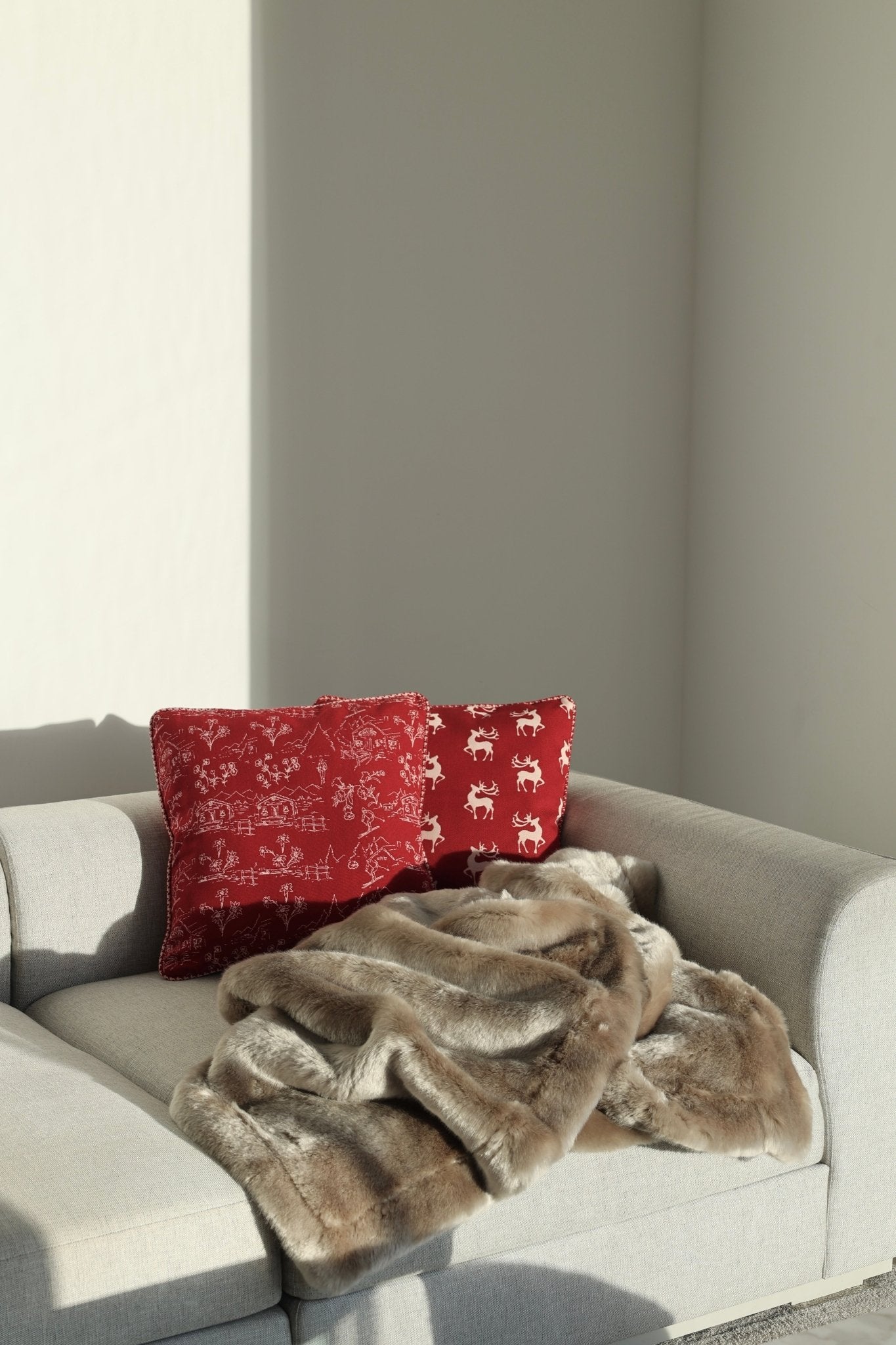 Chalet Kissen Montagna Rouge – 50×50 cm - Martin Gabriel Home - Kissen - Martin Gabriel Home