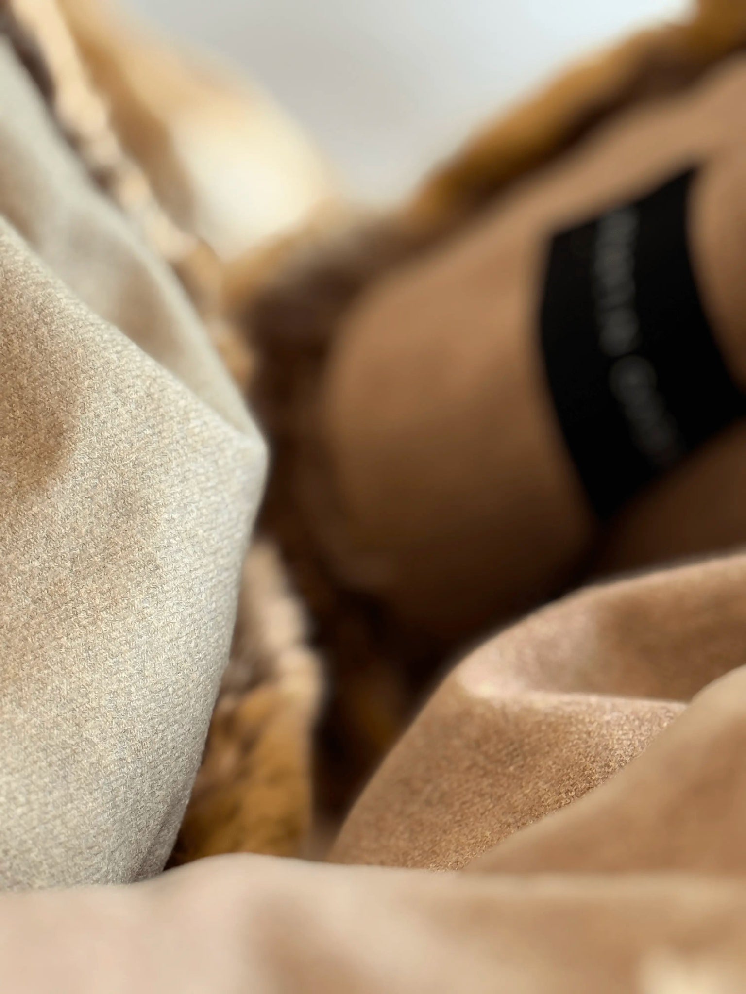 Chalet Wiesel Gold Kunstfelldecke - Martin Gabriel Home - Indoor - Decke - Martin Gabriel Home