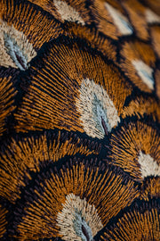 Dekokissen 60x60 cm – Stickerei in Braun - und Karamelltönen mit Keder, Rückseite Baumwollvelour - Martin Gabriel - Kissen - Martin Gabriel