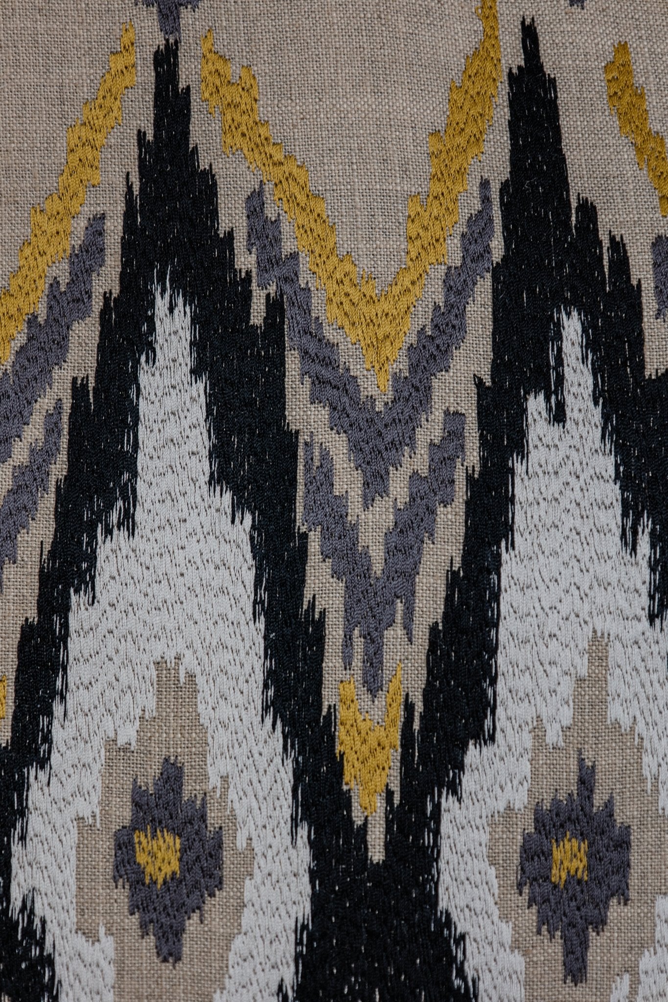 Dekokissen "Ikato" - Beige,Gelb & Schwarz, 60x60 ccm - Martin Gabriel - Kissen - Martin Gabriel