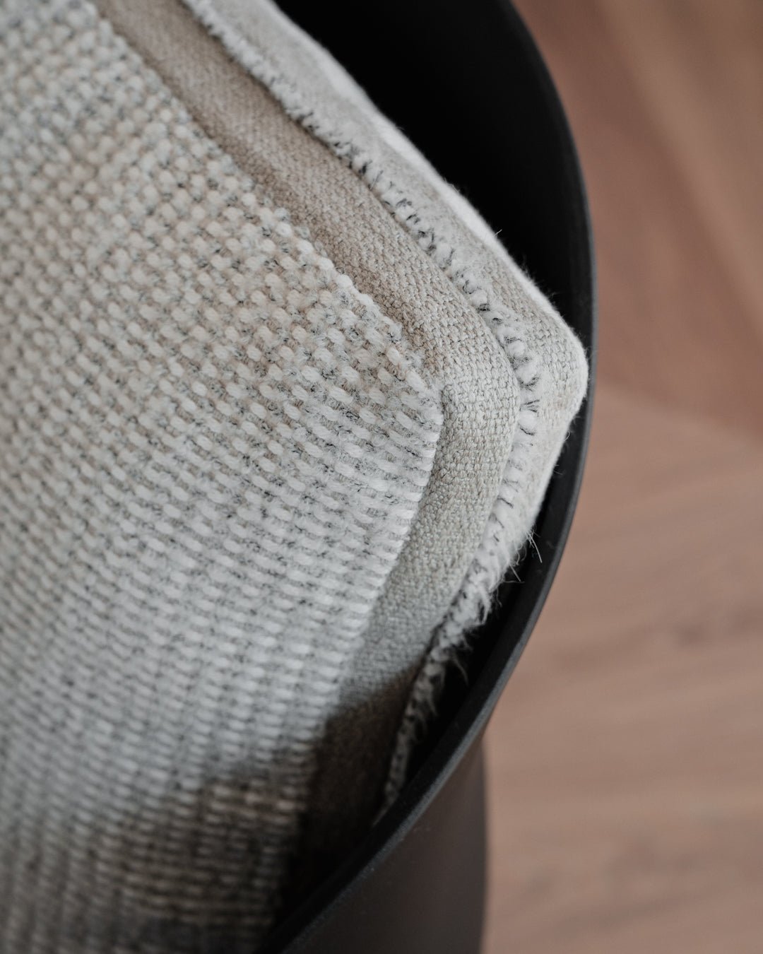 „Lomazzo“ Kissen – Limited Edition 50 × 50 cm - Martin Gabriel Home - Kissen - Martin Gabriel