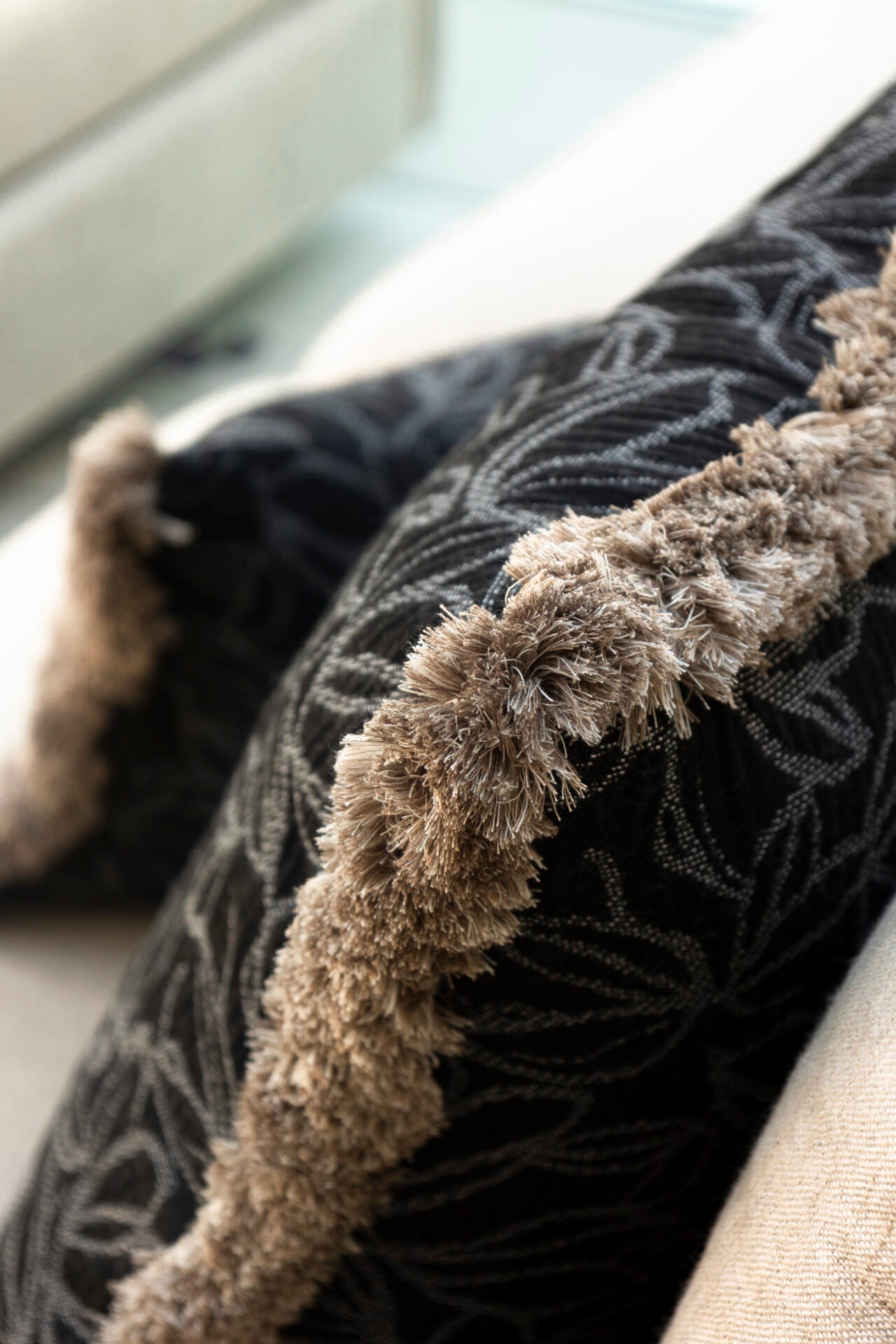 Outdoor - Kissen „Ascona“ – floral geprägt, wetterfest & stilvoll - 60x60cm - Martin Gabriel - Cushions - Martin Gabriel