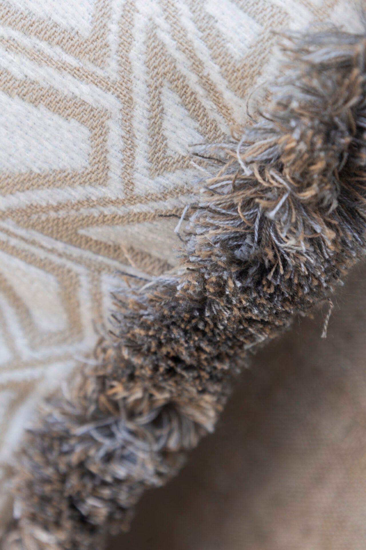 Outdoor - Kissen „Lavertezzo“ – edel, ausdrucksstark & wetterfest - 60x60cm - Martin Gabriel - Outdoor Kissen - Martin Gabriel