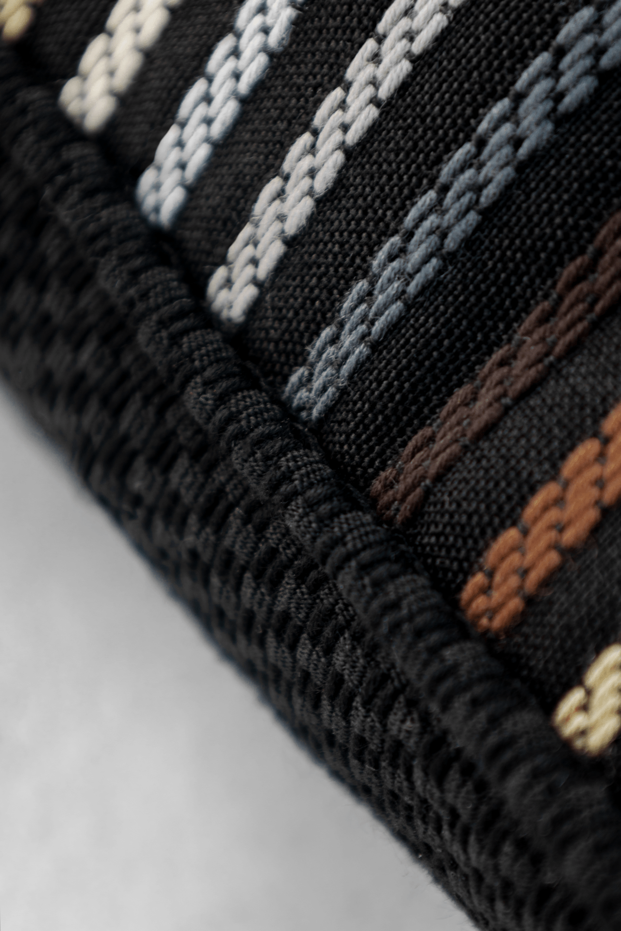 Outdoor - Kissen „Lugano“ – edel, handgefertigt & wetterfest - 60x60cm - Martin Gabriel - Outdoor Kissen - Martin Gabriel