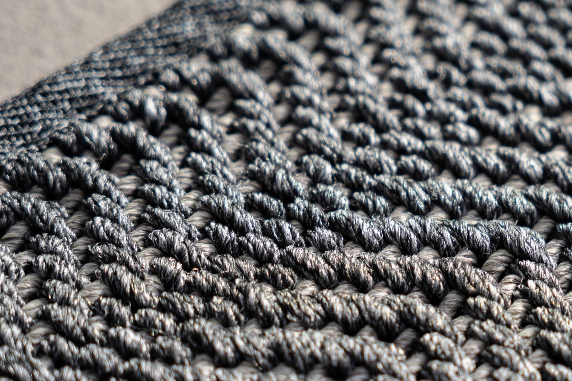 Outdoor Teppich "Gunmetal Grey " - Zeitlose stärke trifft modernes Design - Martin Gabriel - Outdoor Teppiche - Martin Gabriel