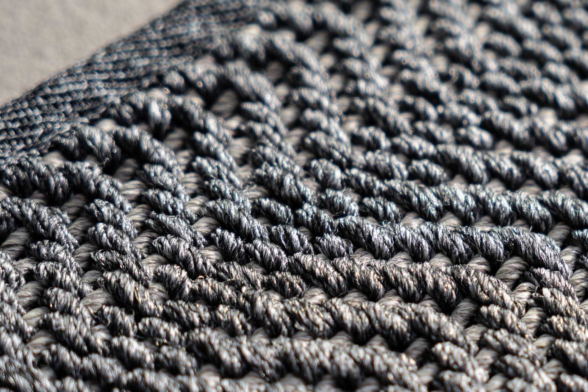 Outdoor Teppich "Gunmetal Grey " - Zeitlose stärke trifft modernes Design - Martin Gabriel - Outdoor Teppiche - Martin Gabriel