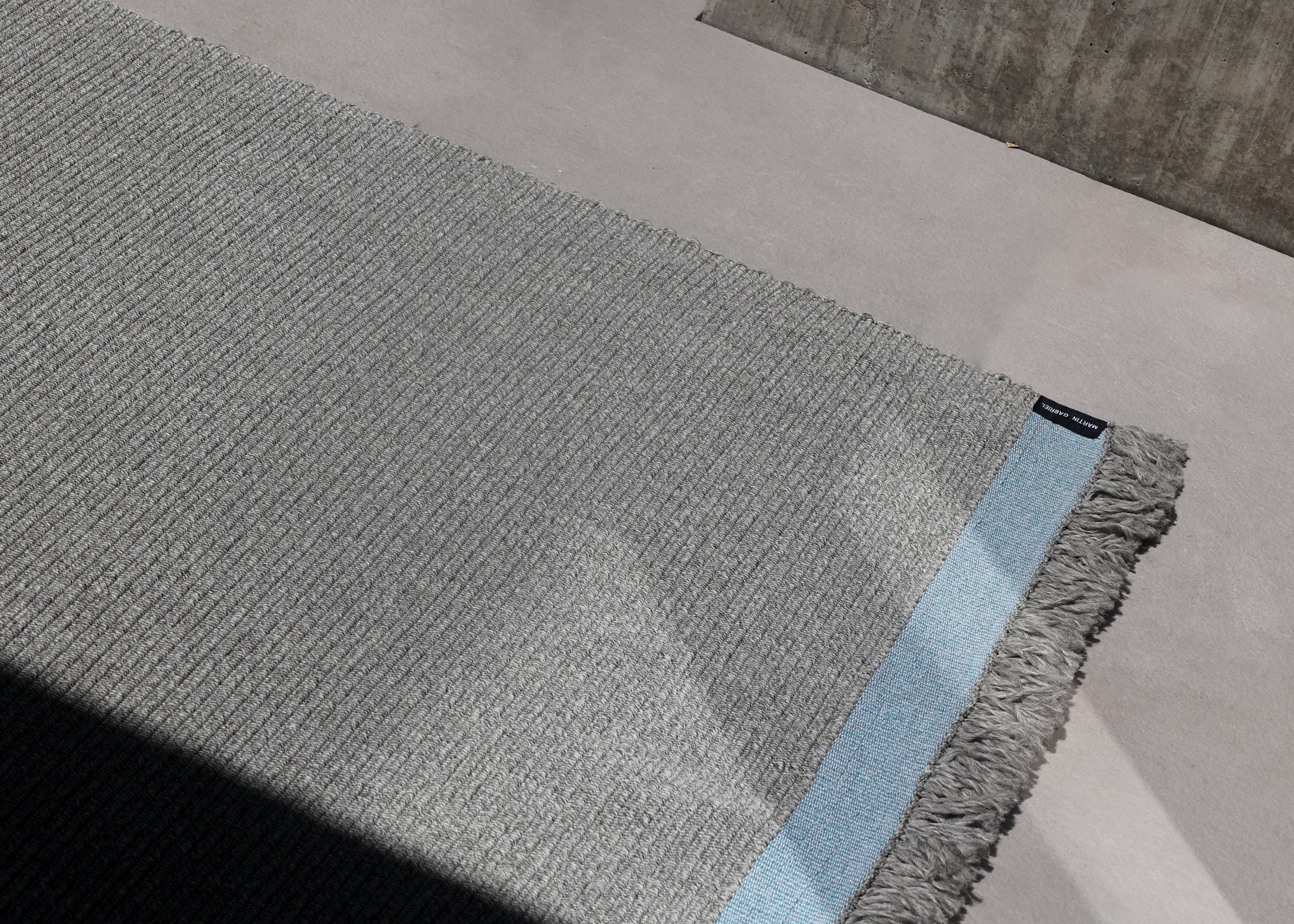 Outdoor Teppich mit Fransen „Mandel Silber“ – Eleganz in schimmernden Naturtönen