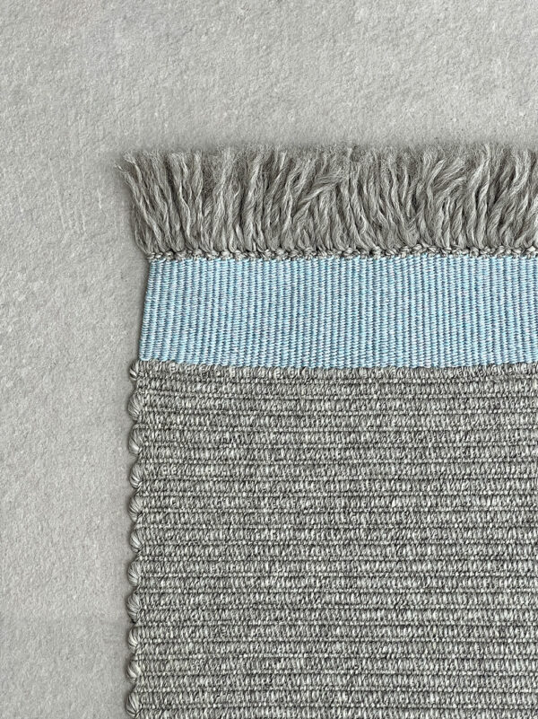 outdoor-carpet-rug-designer-luxurios-silver-grey-blue